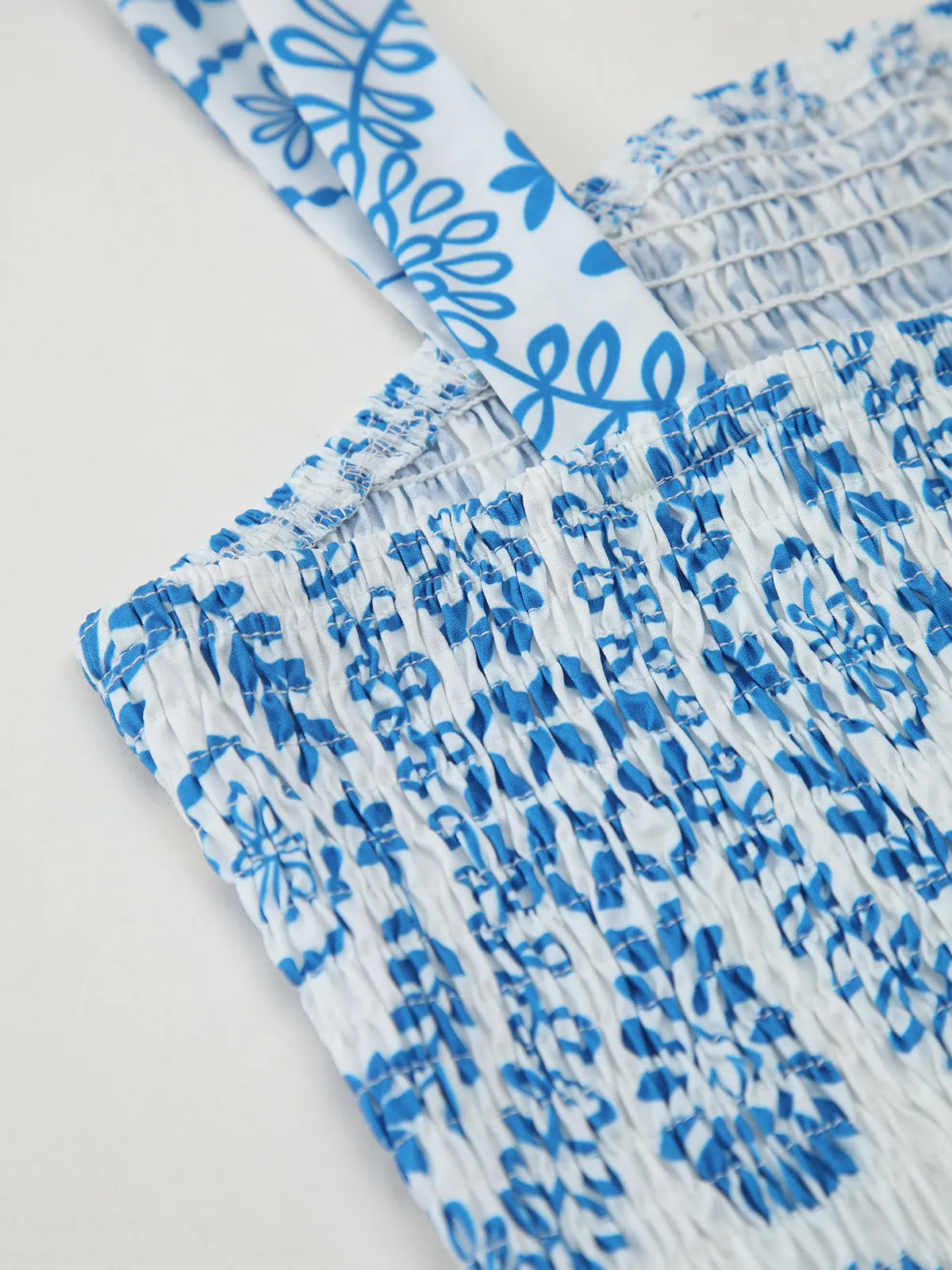 Leaf Print Shirred Split Midi Dress sold by COMMENSE product image thumbnail 5