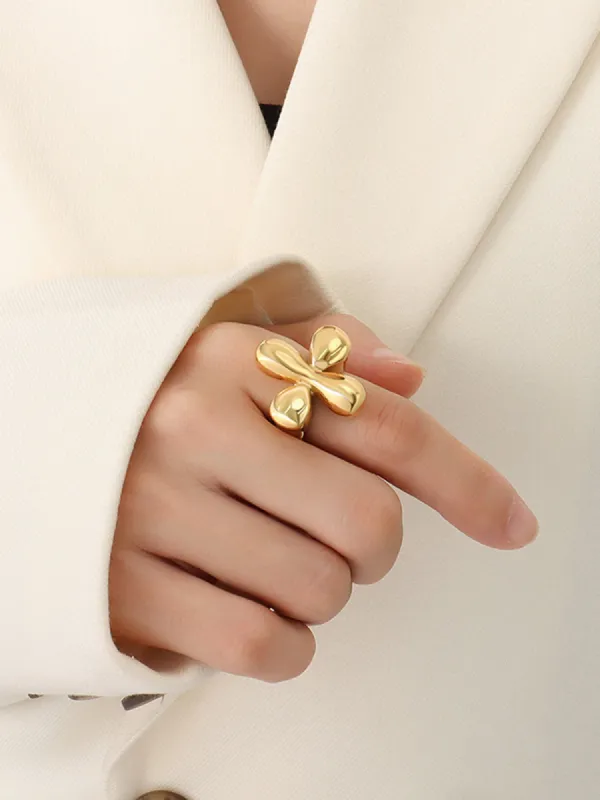 Retro Flower Chunky Ring sold by COMMENSE
