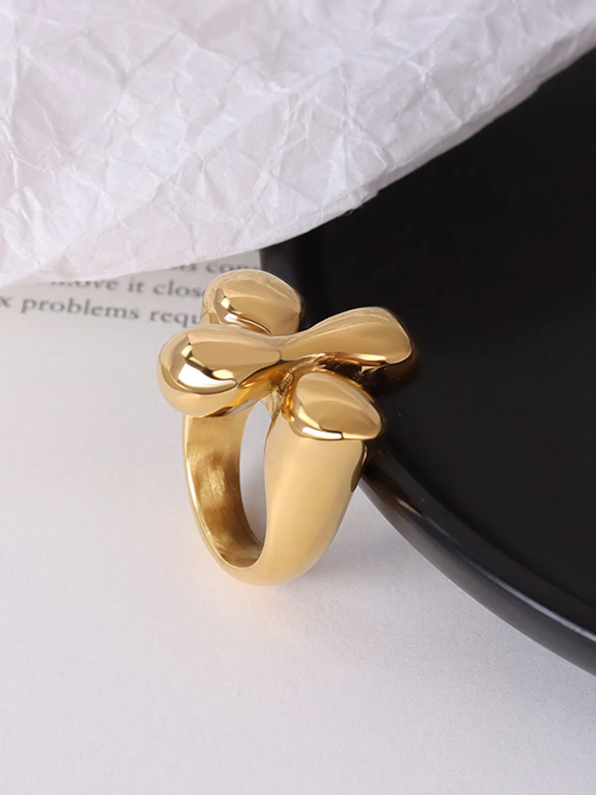 Retro Flower Chunky Ring sold by COMMENSE product image thumbnail 3