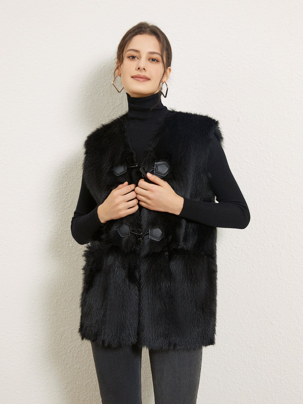 Essential Faux Fur Vest sold by COMMENSE product image thumbnail 6