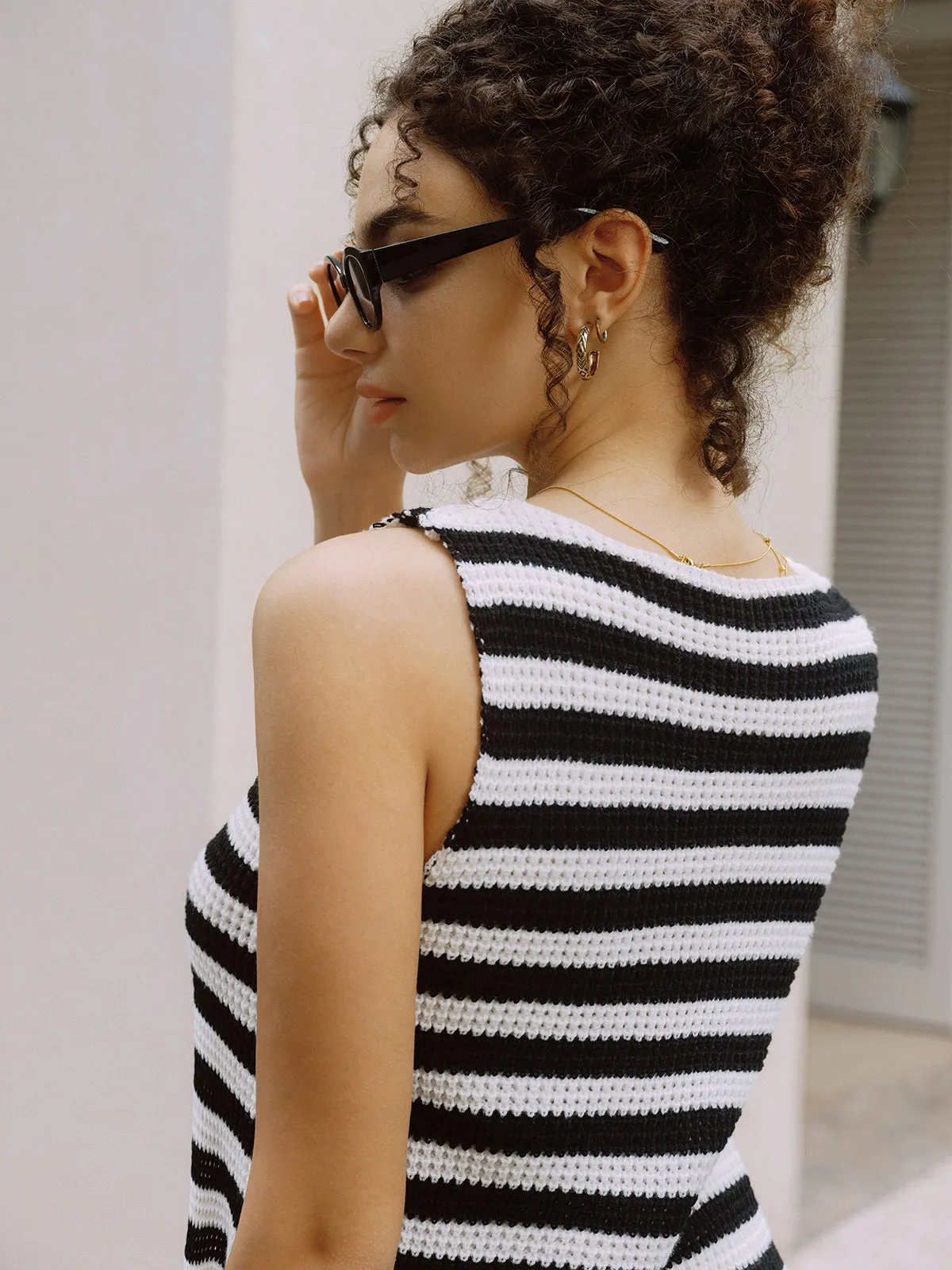 Casual Striped Sweater Vest sold by COMMENSE product image thumbnail 5