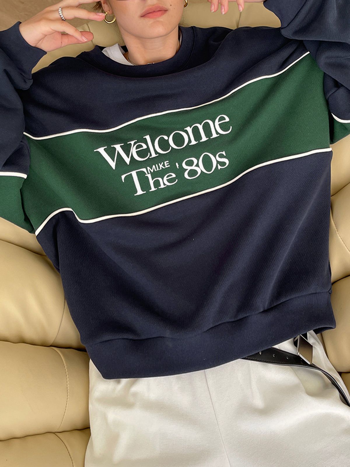 The 80s Oversized Sweatshirt sold by COMMENSE product image thumbnail 2