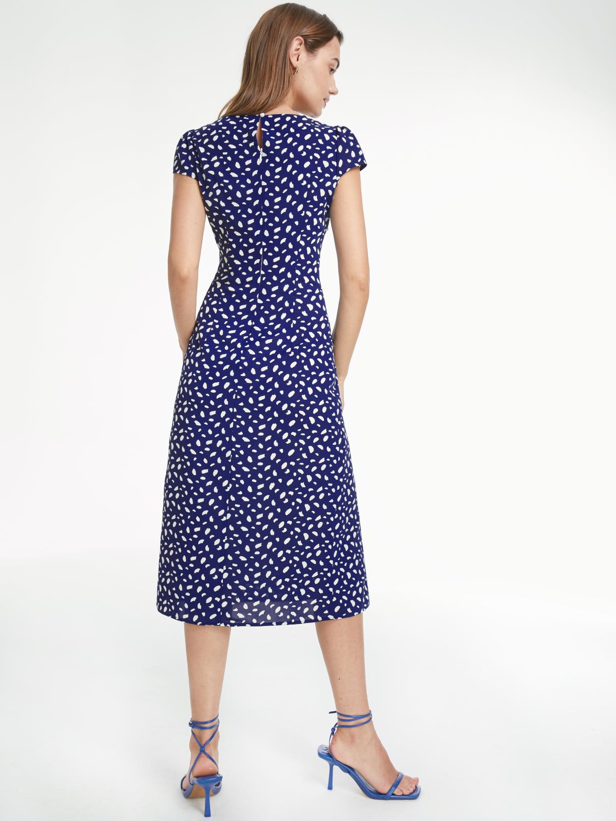 Petals Print Ruched Slit Midi Dress sold by COMMENSE product image thumbnail 6