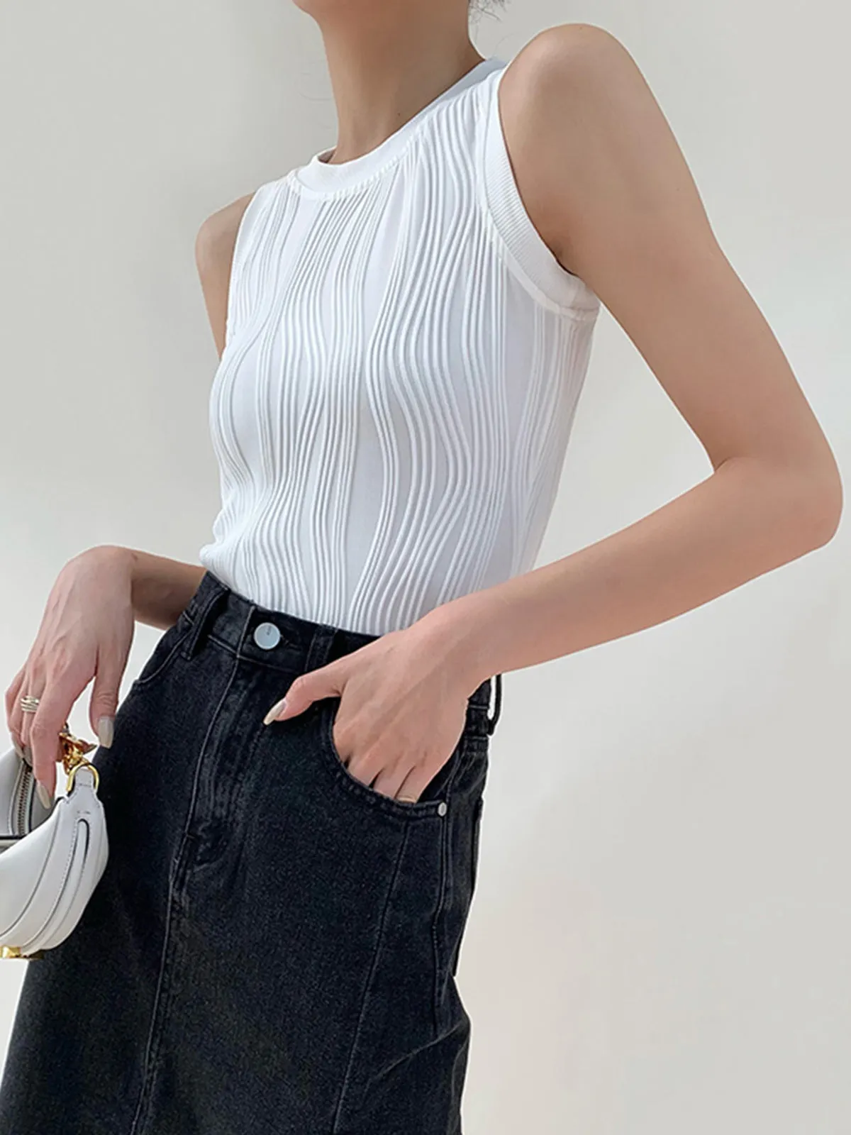 Solid Wavy Textured Tank Top sold by COMMENSE product image thumbnail 3