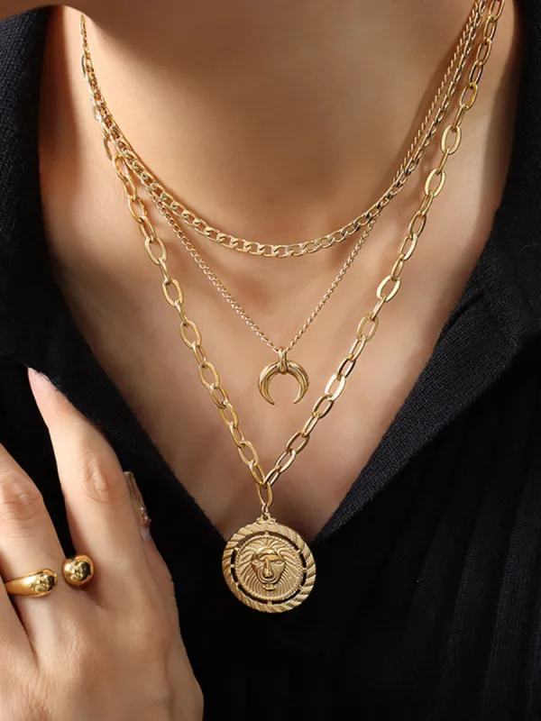 Layering Moon Lion Circle Pendant Necklace made by COMMENSE