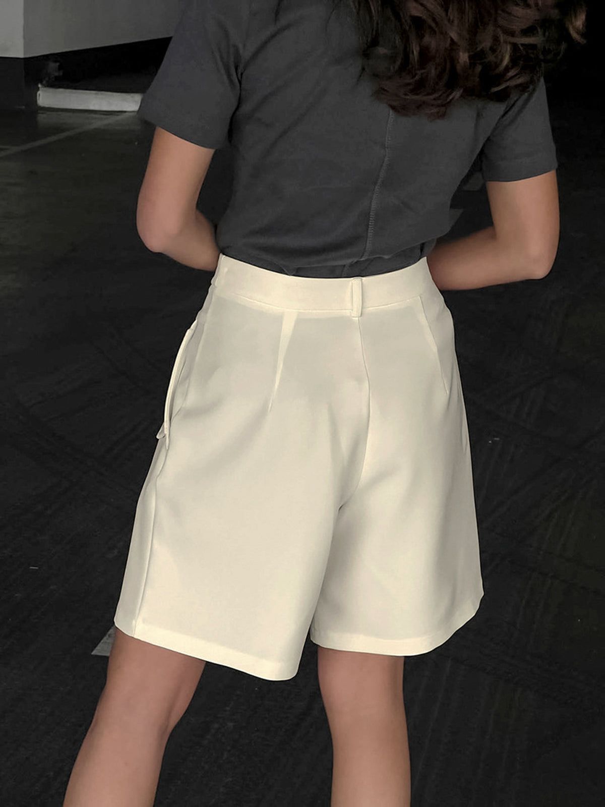 Minimalist Pockets Shorts sold by COMMENSE product image thumbnail 3