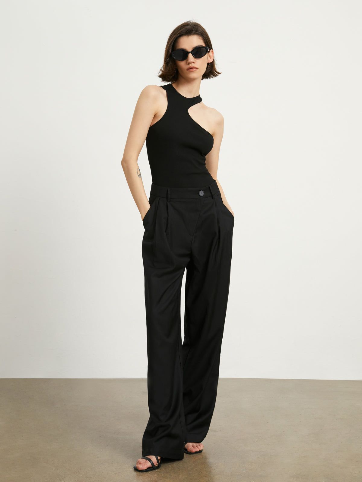 Basic Asymmetrical Bodysuit sold by COMMENSE product image thumbnail 5