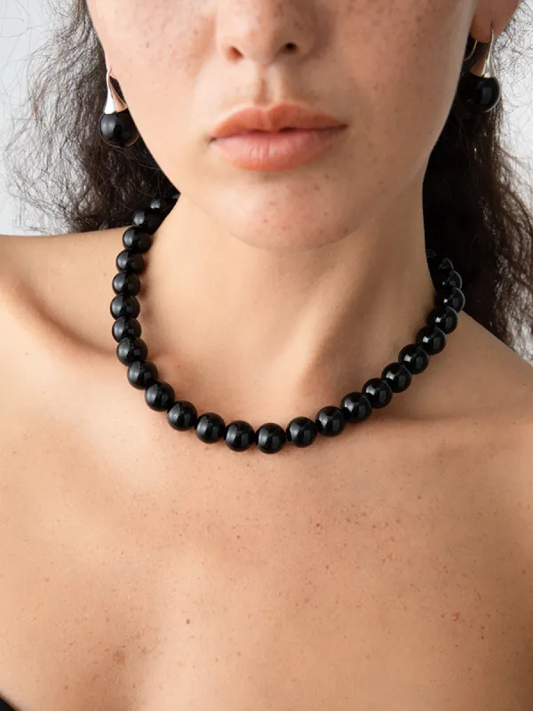 Elegant Black Onyx Bead Necklace made by COMMENSE