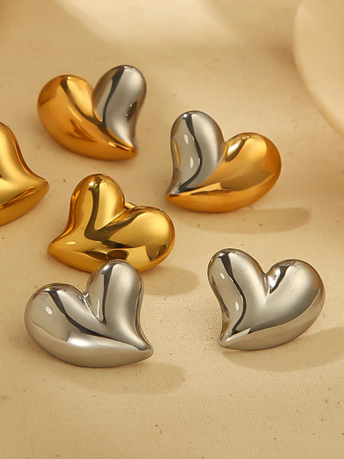 Oversize Heart Gold Earrings sold by COMMENSE product image thumbnail 5