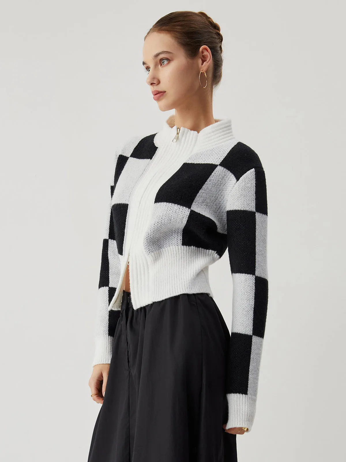 Knit Colorblock Checkered Zippered Cardigan sold by COMMENSE product image thumbnail 4