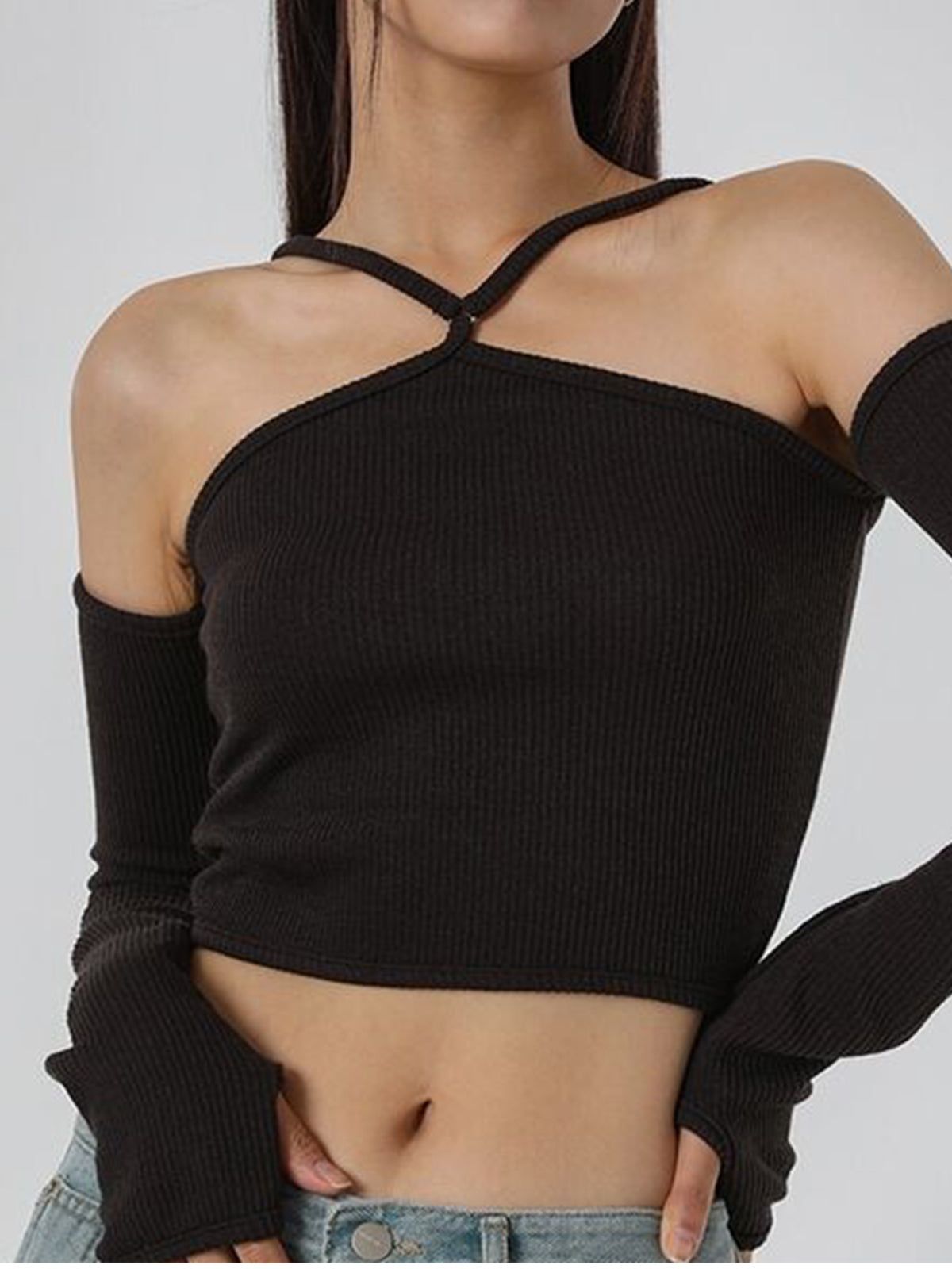 V-Shape Halter Long Sleeve Crop Shirt sold by COMMENSE product image thumbnail 2