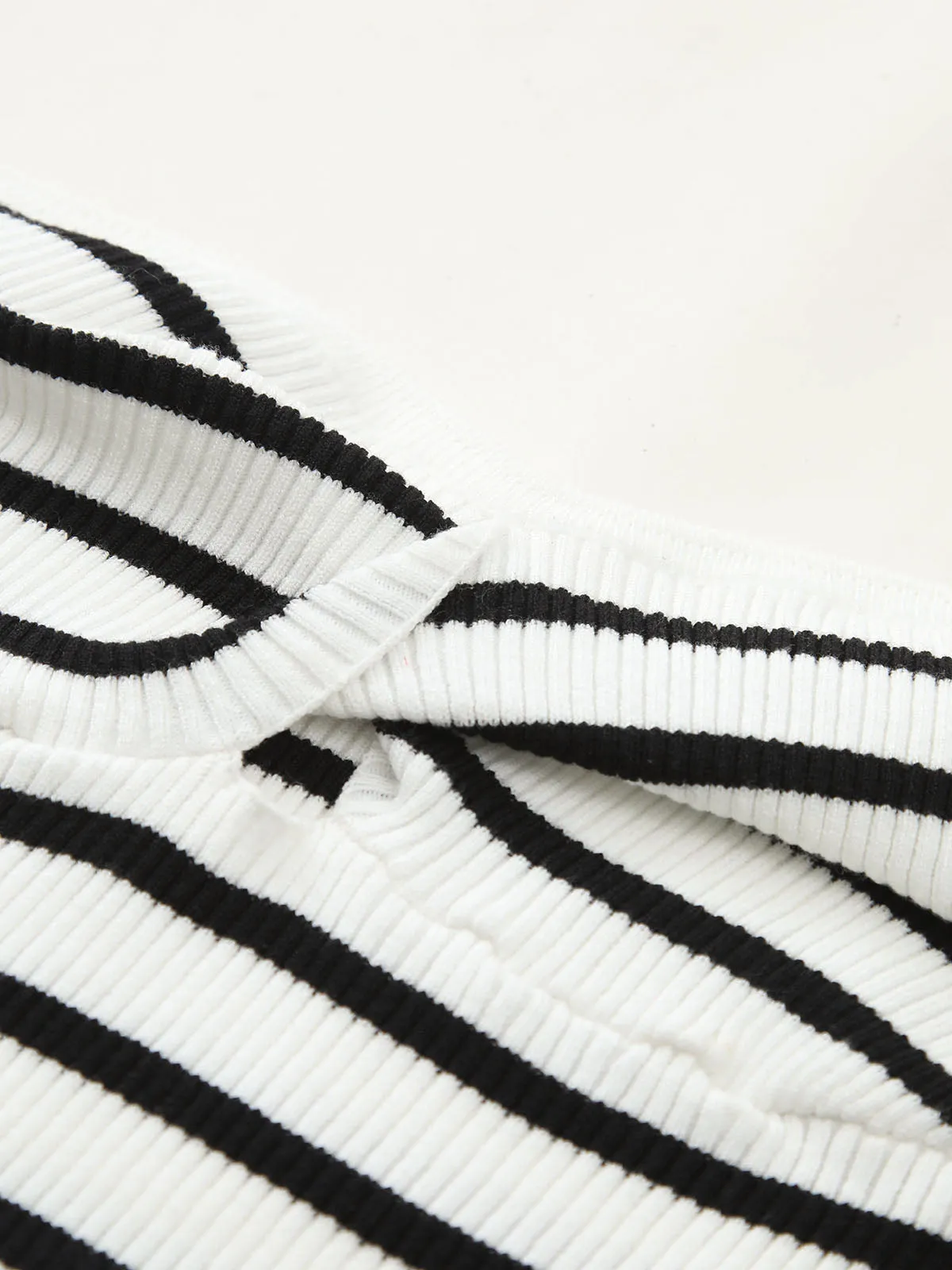 Striped Twist Detail Tube Top sold by COMMENSE product image thumbnail 5