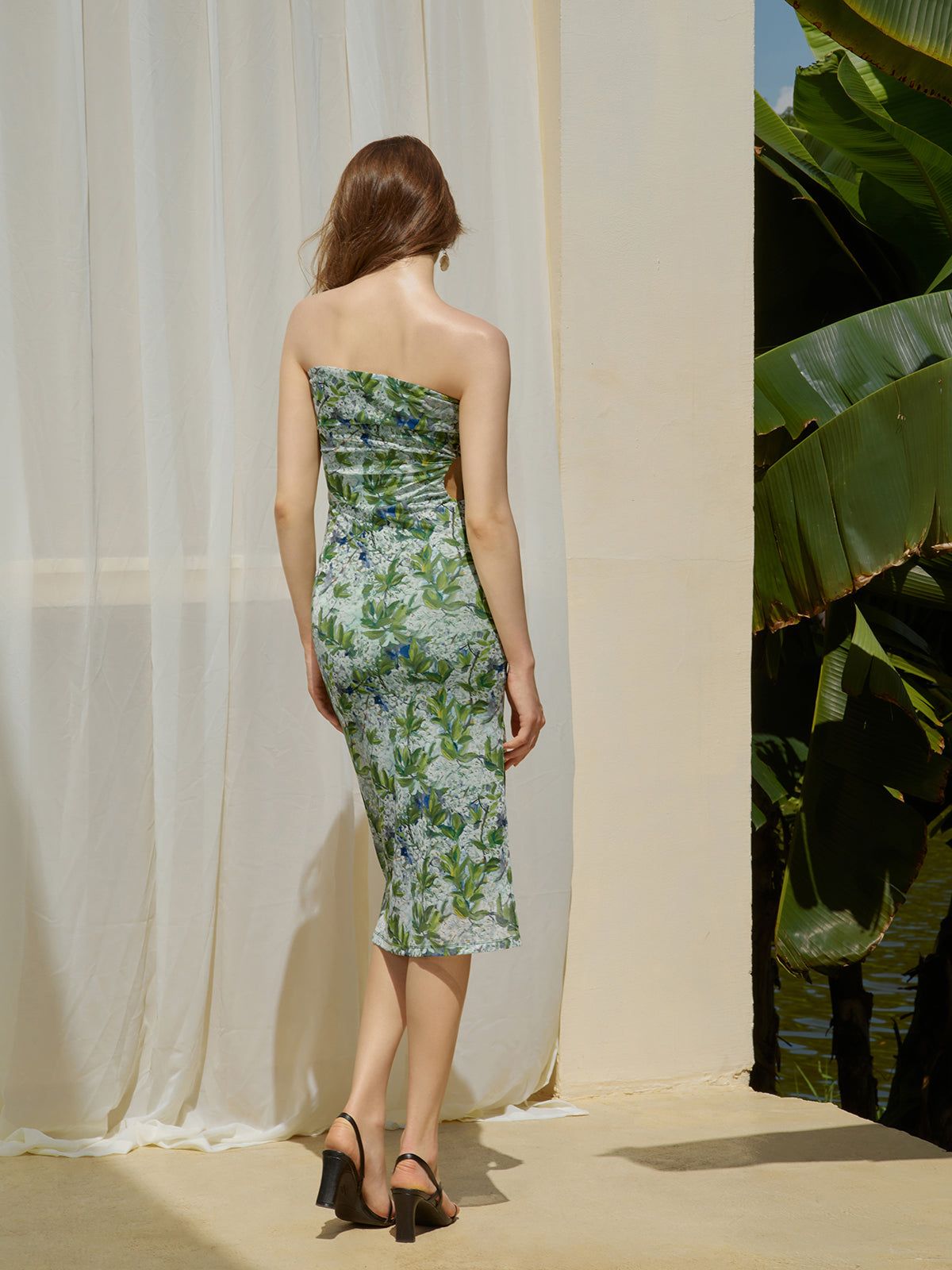 Monet Garden Floral Cutout Tube Midi Dress sold by COMMENSE product image thumbnail 2