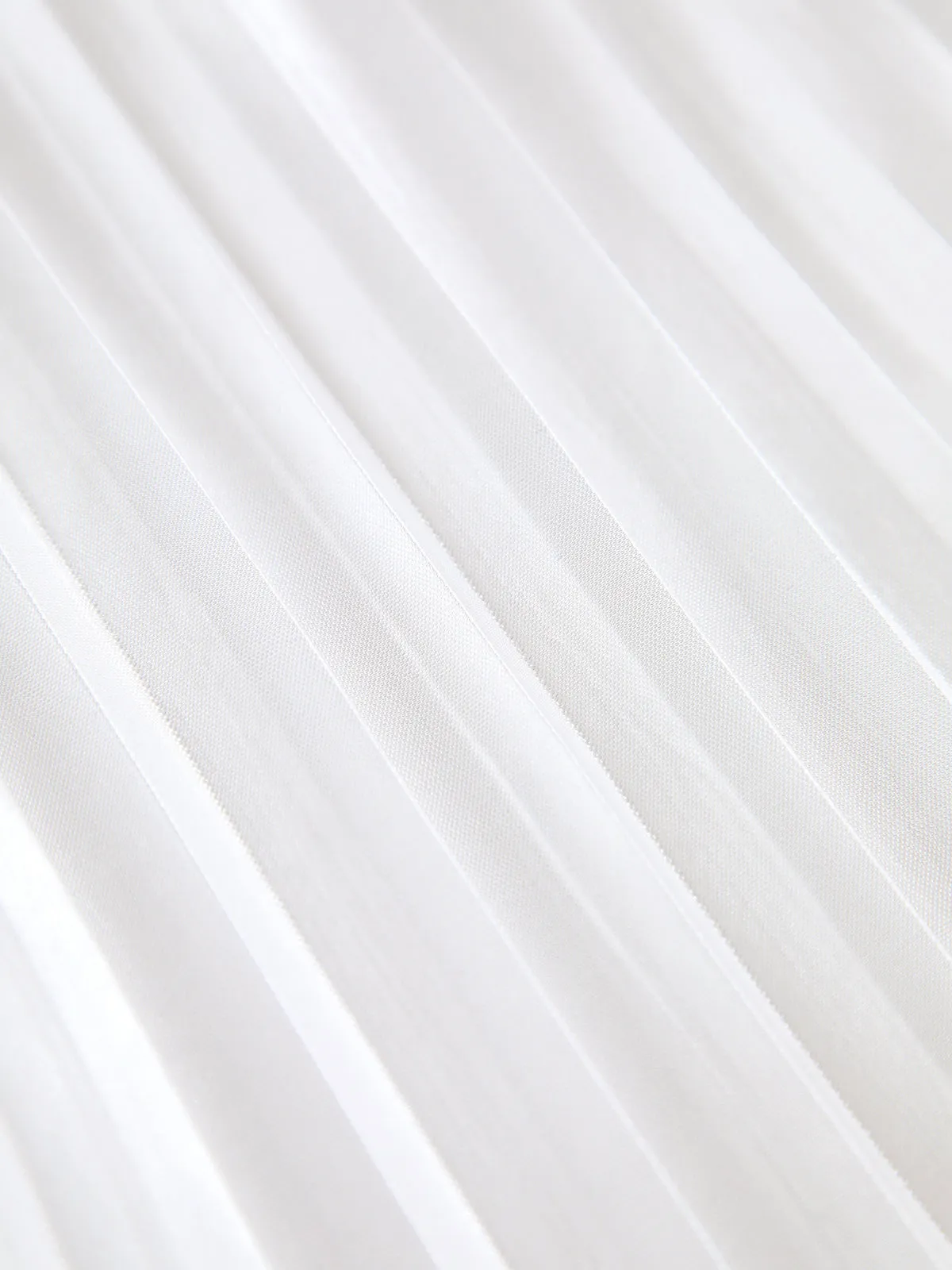 Two Tone Pleated Hem Tune Long Dress sold by COMMENSE product image thumbnail 4