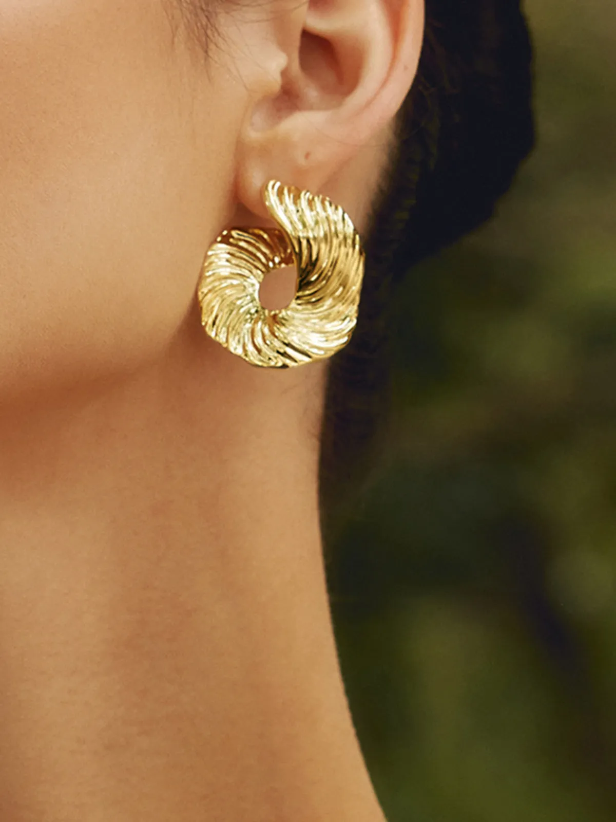 Geometric Irregular Texture Stud Earrings sold by COMMENSE product image thumbnail 3