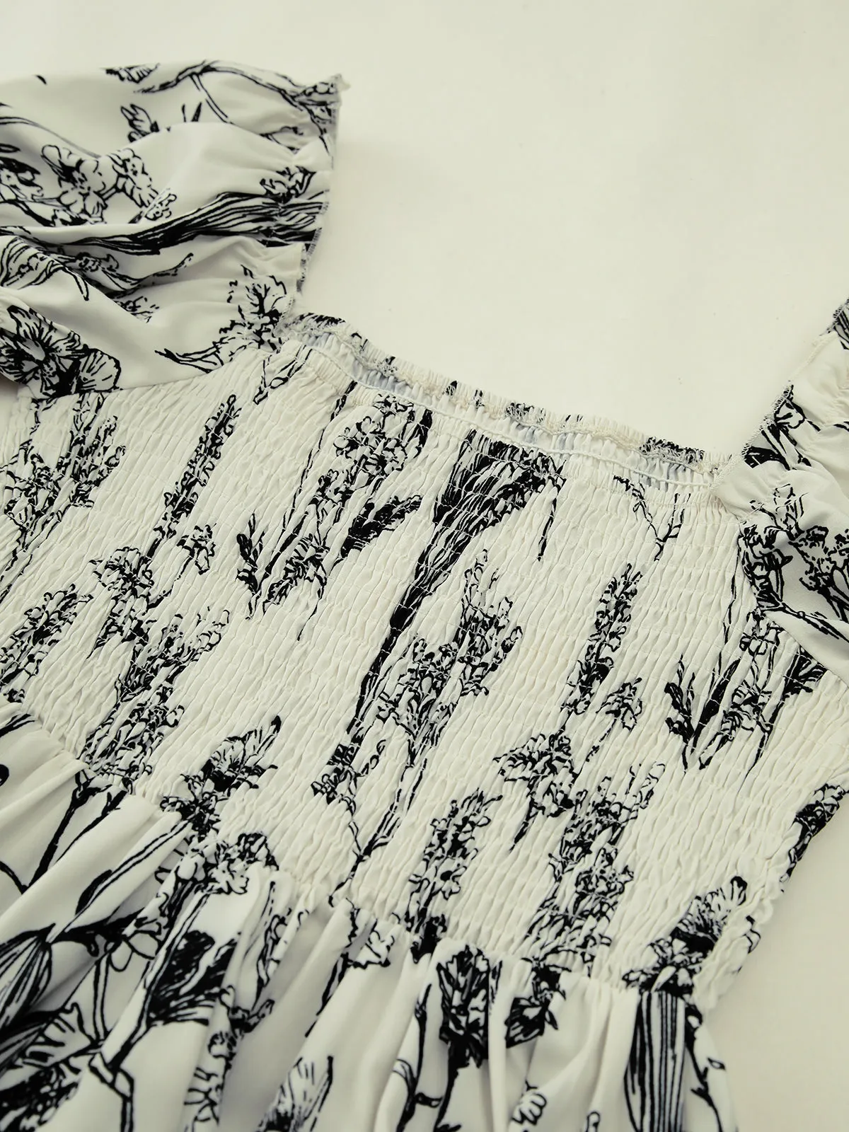 Floral Shirred Midi Dress sold by COMMENSE product image thumbnail 4