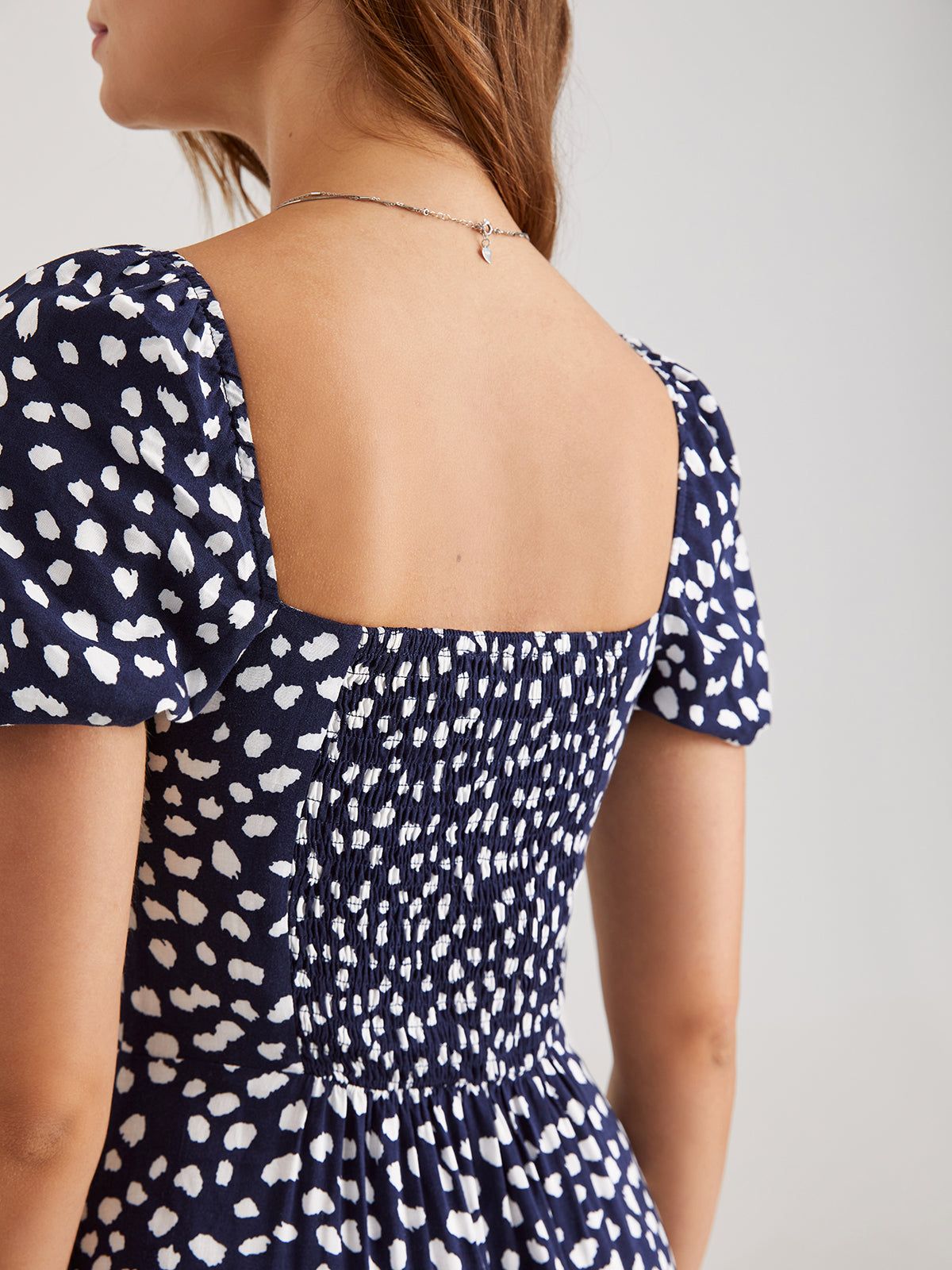 Petals Pattern Slit Floral Midi Dress sold by COMMENSE product image thumbnail 5