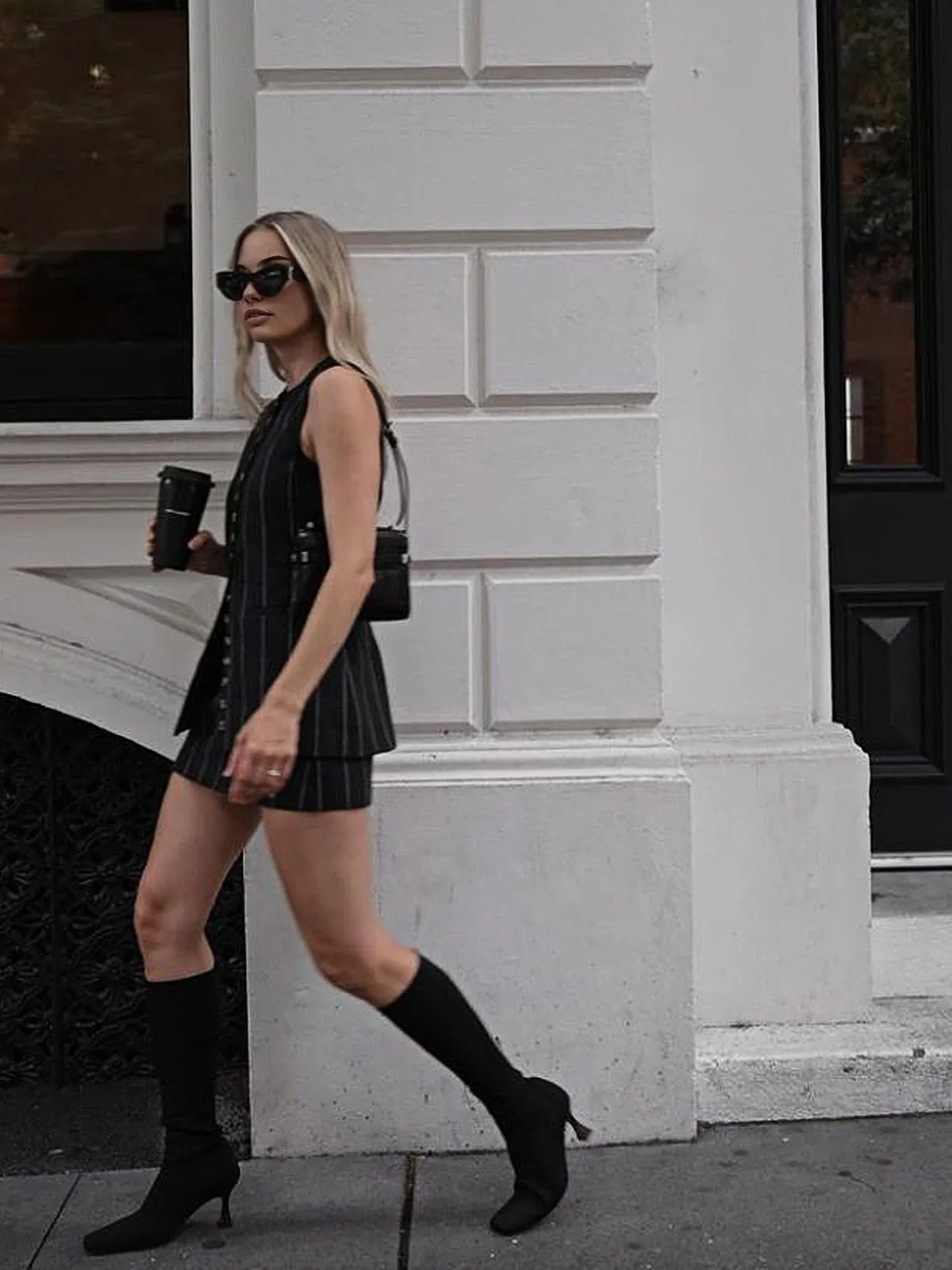 Striped Linen Blends Button-Front Vest sold by COMMENSE product image thumbnail 5