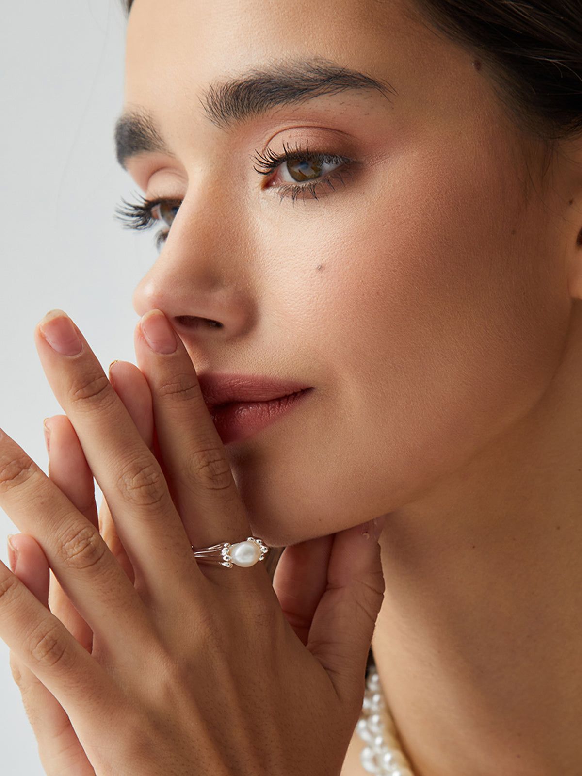 Elegant Embellished Pearl Ring sold by COMMENSE product image thumbnail 3