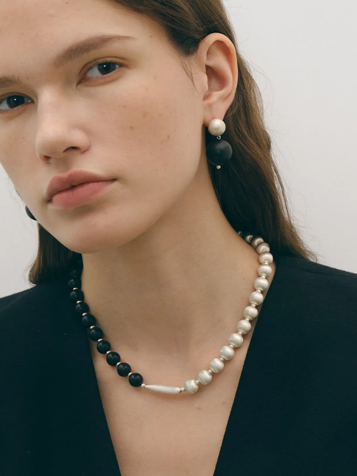 Two Tone Sandalwood Necklace sold by COMMENSE product image thumbnail 4