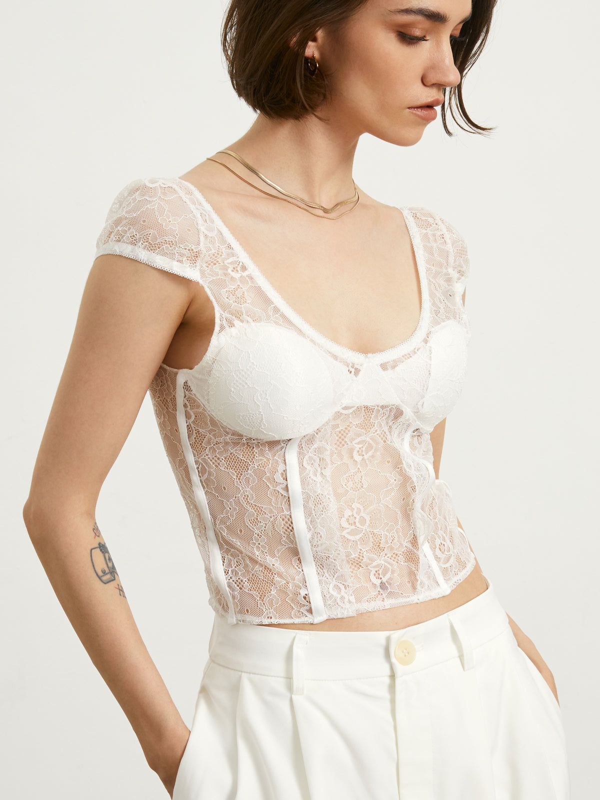 Cap Sleeve Floral Lace Crop Top sold by COMMENSE product image thumbnail 4