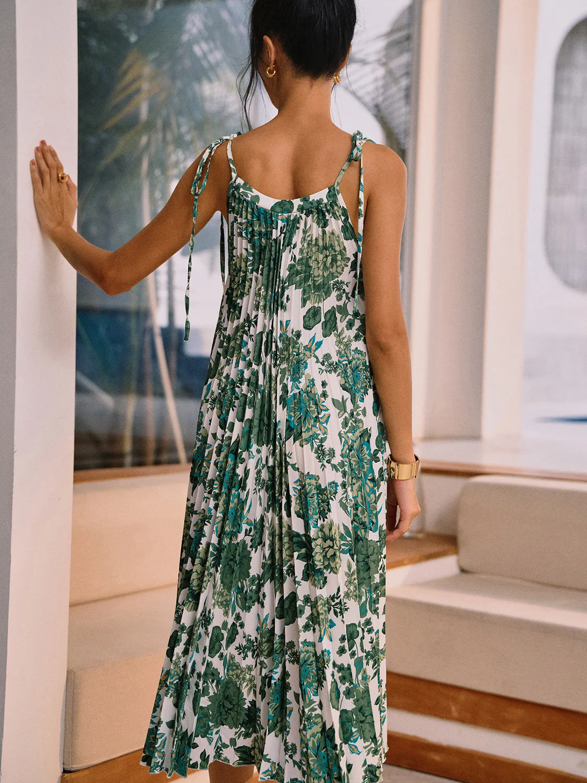 Floral Pleated Knotted Midi Dress sold by COMMENSE product image thumbnail 4