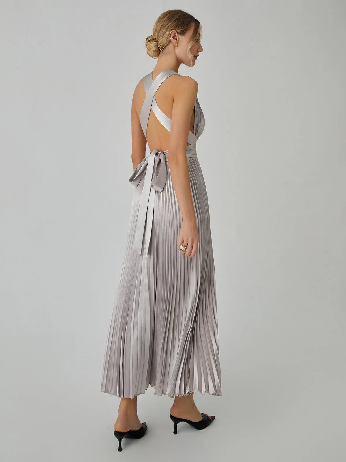 Knotted Halter Pleated Long Dress sold by COMMENSE product image thumbnail 3