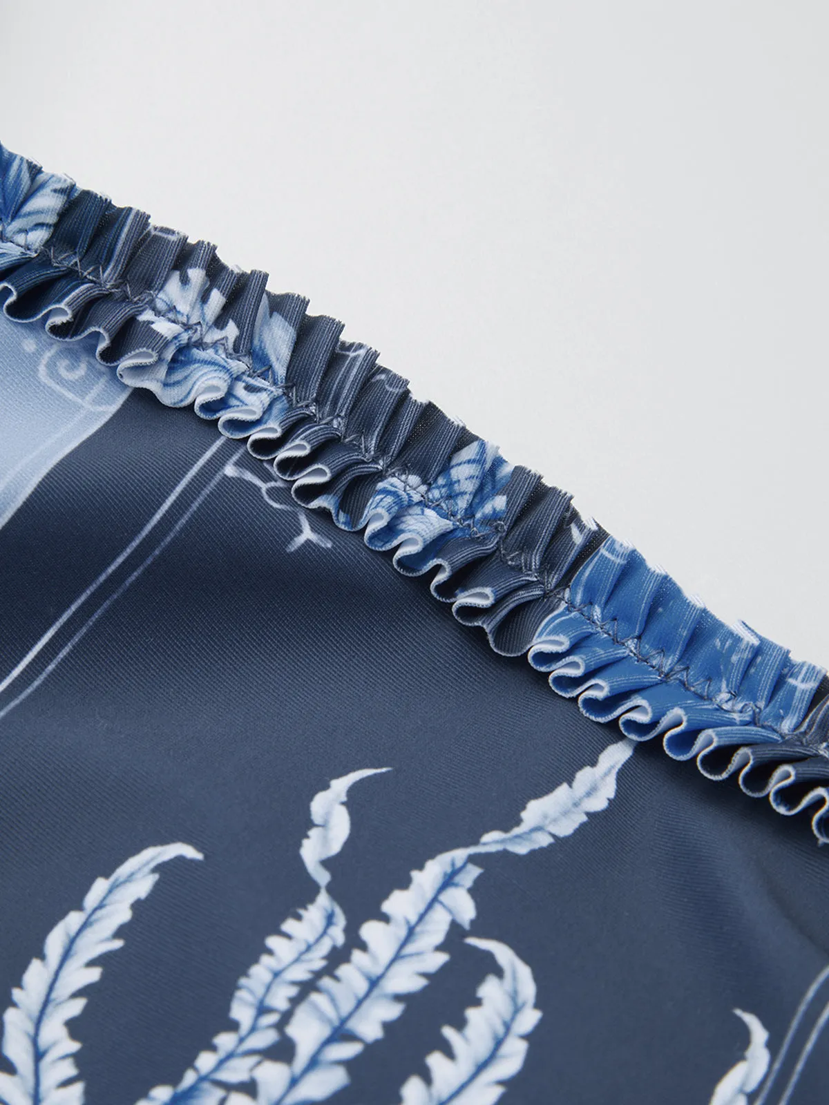 Print Lettuce Trim One Piece Swimsuit sold by COMMENSE product image thumbnail 4