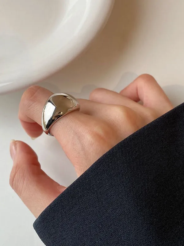 Jessica Ring sold by COMMENSE