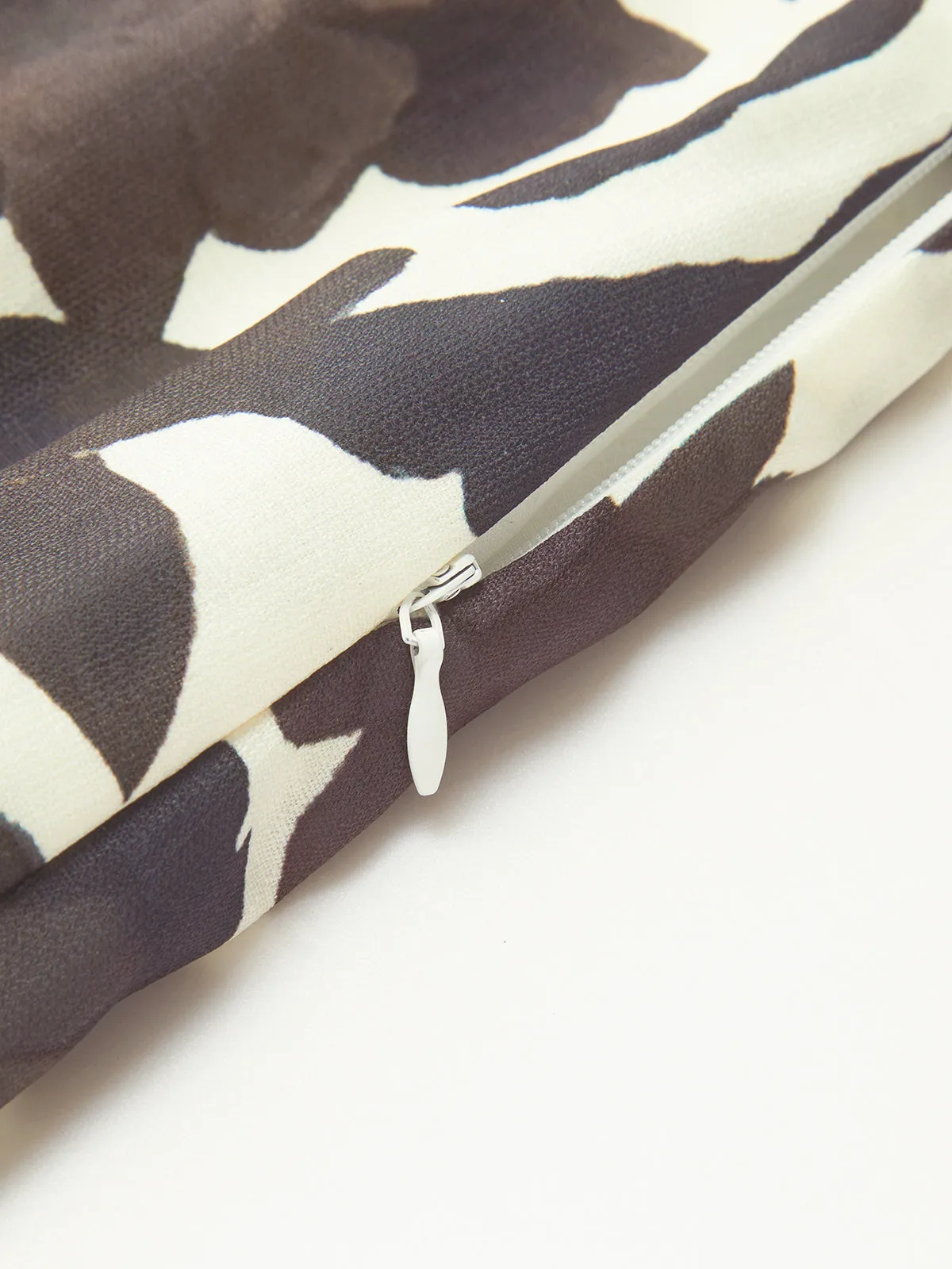 Backless Print Split Zipper Dress sold by COMMENSE product image thumbnail 5