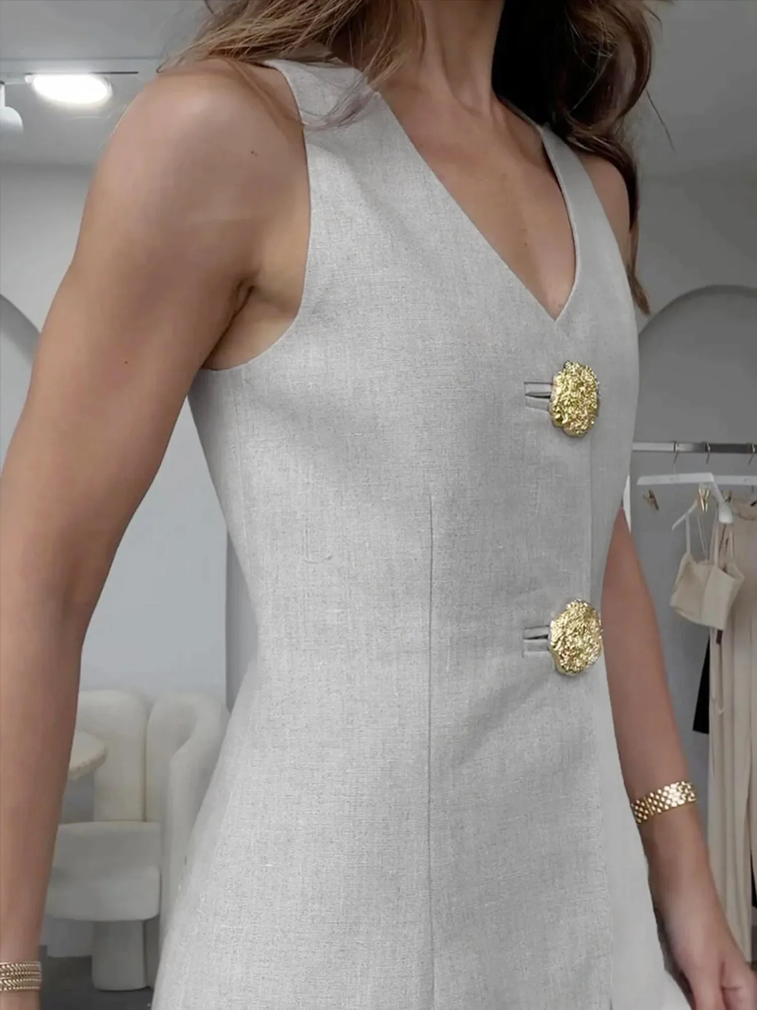 Button Split Sleeveless Pants Set sold by COMMENSE product image thumbnail 3