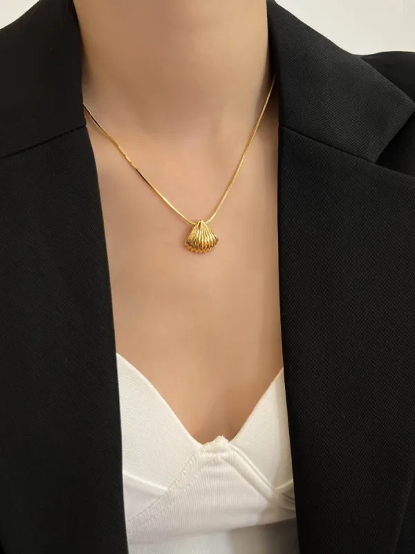 Shell Necklace sold by COMMENSE