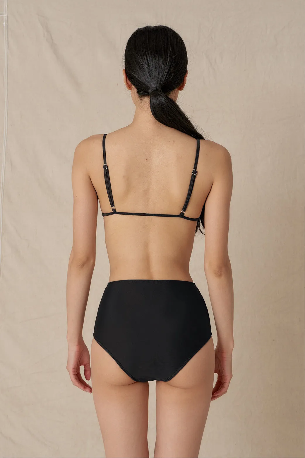 Voyage Tri Top, Black sold by Handsom product image thumbnail 4