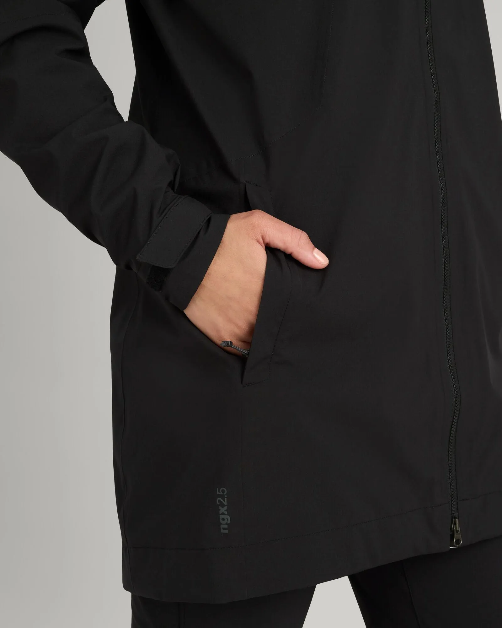 Women's Trailhead Stretch 2.5-layer Rain Parka - Black Stingray sold by Kathmandu Outdoor product image thumbnail 5