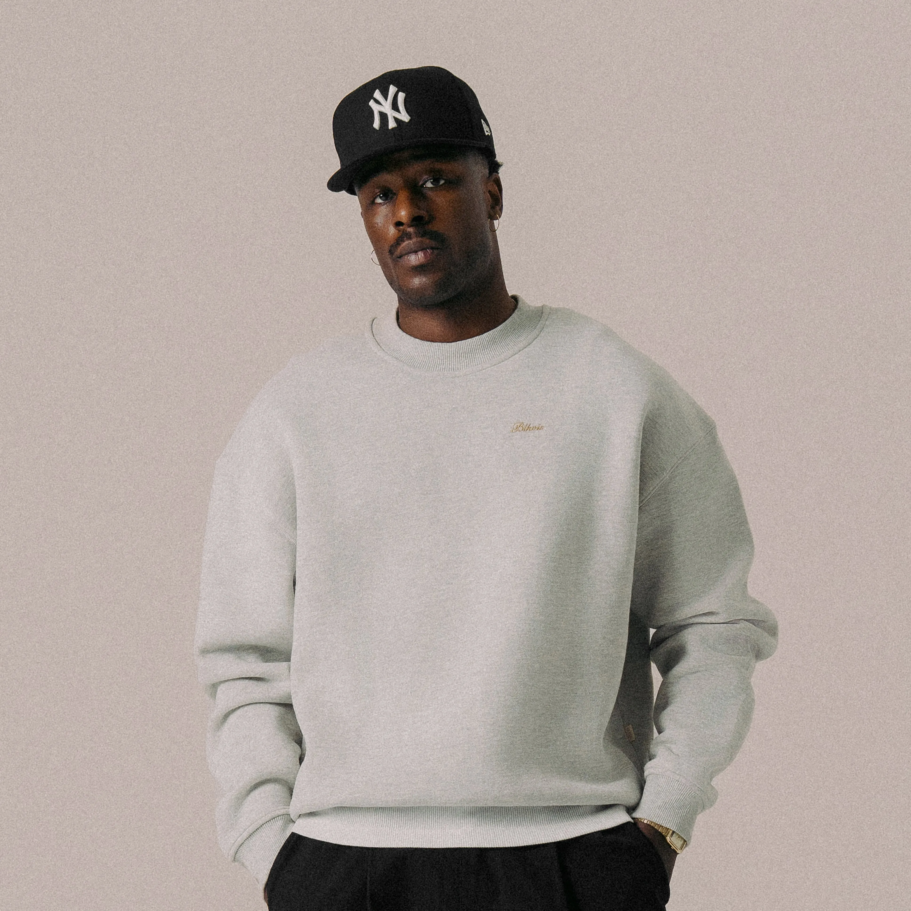 BLKVIS SCRIPT CREWNECK - LIGHT GREY HEATHER sold by BLKVIS product image thumbnail 2