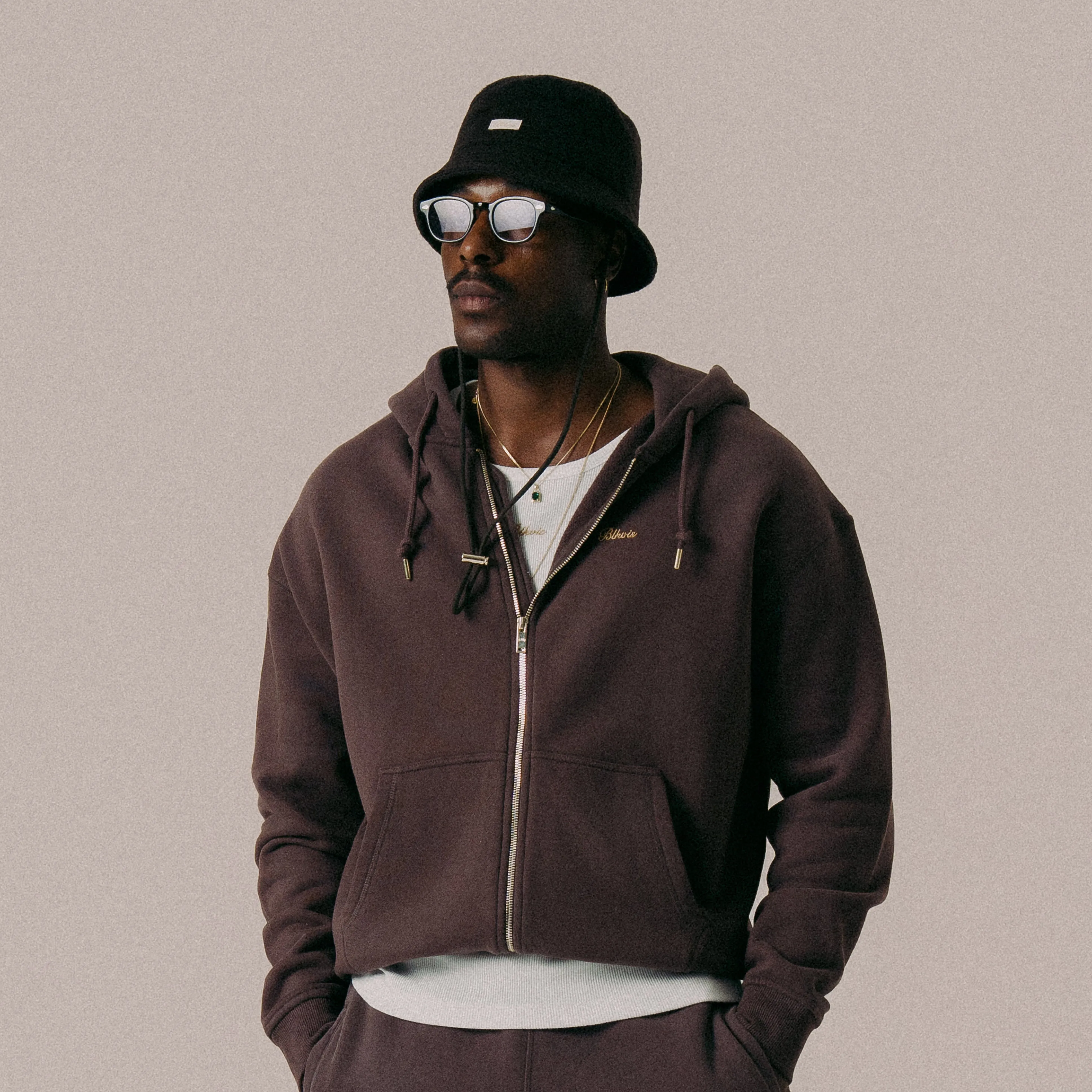 BLKVIS SCRIPT ZIP-HOODY - RAISIN sold by BLKVIS product image thumbnail 2