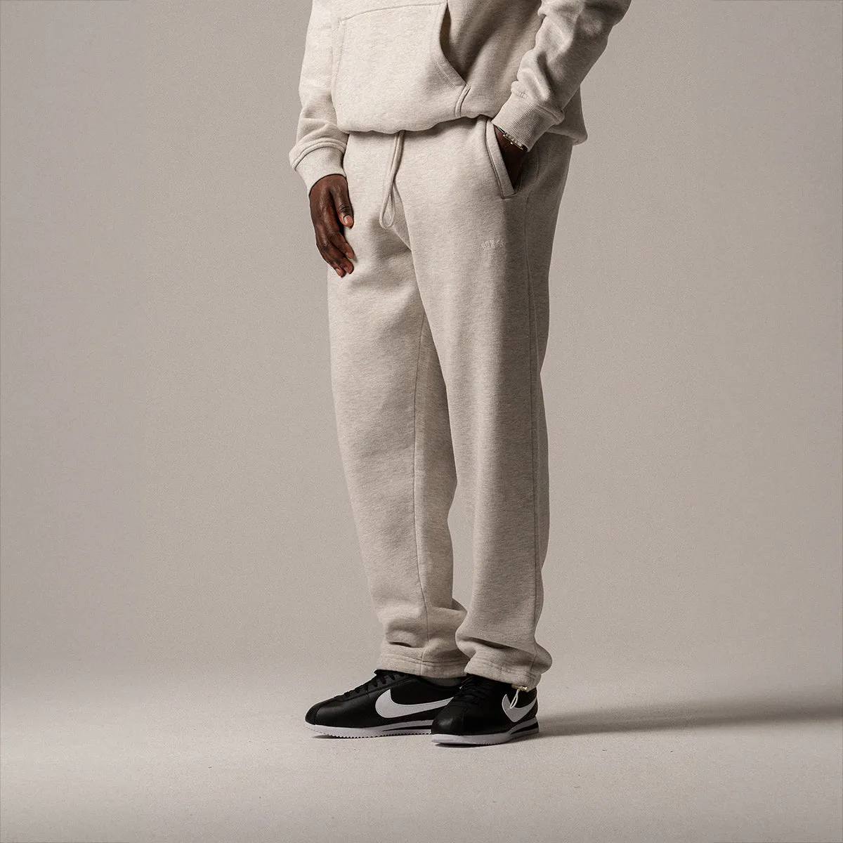 BLKVIS LOGO SWEATPANTS - LIGHT GREY HEATHER sold by BLKVIS product image thumbnail 4