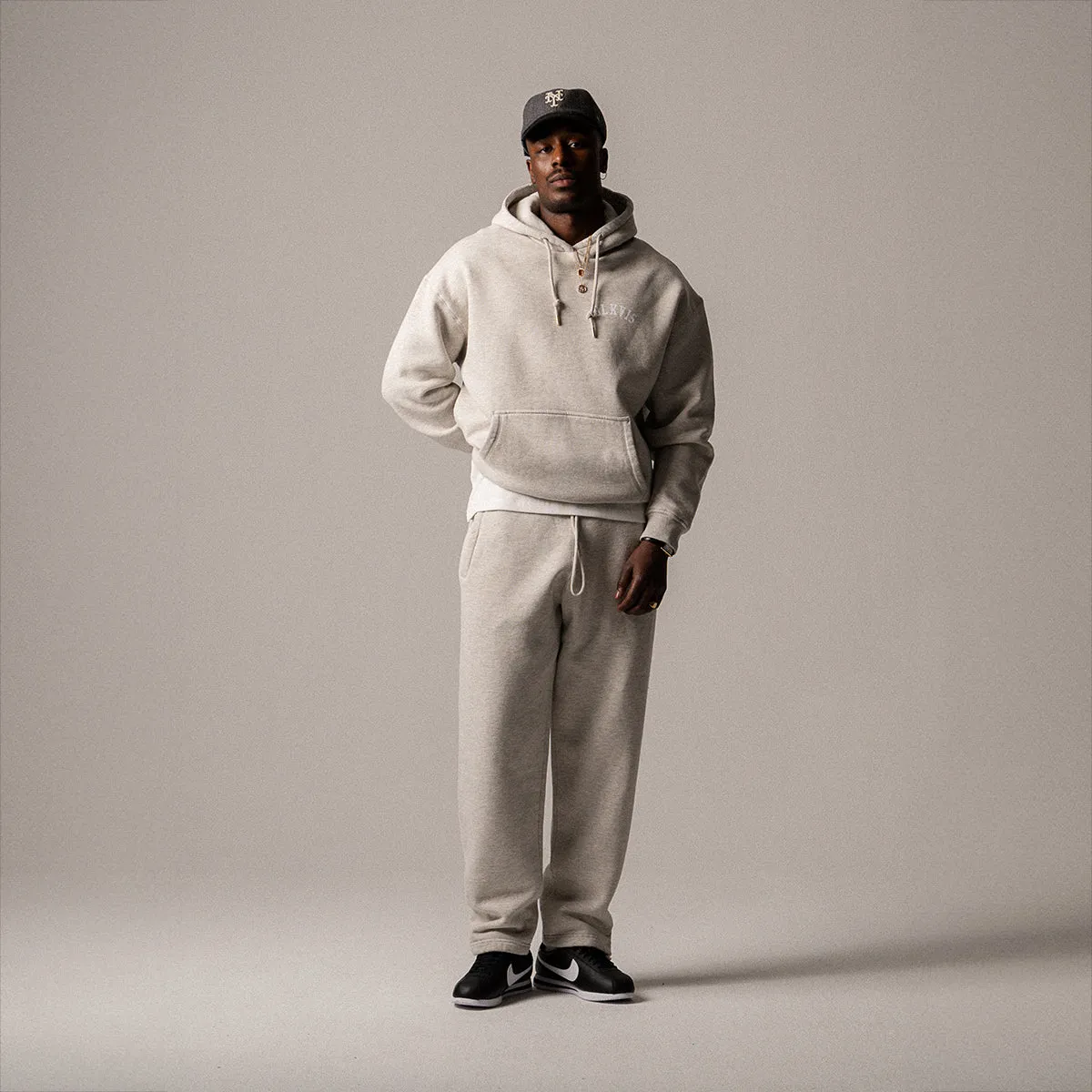 BLKVIS LOGO SWEATPANTS - LIGHT GREY HEATHER sold by BLKVIS product image thumbnail 3