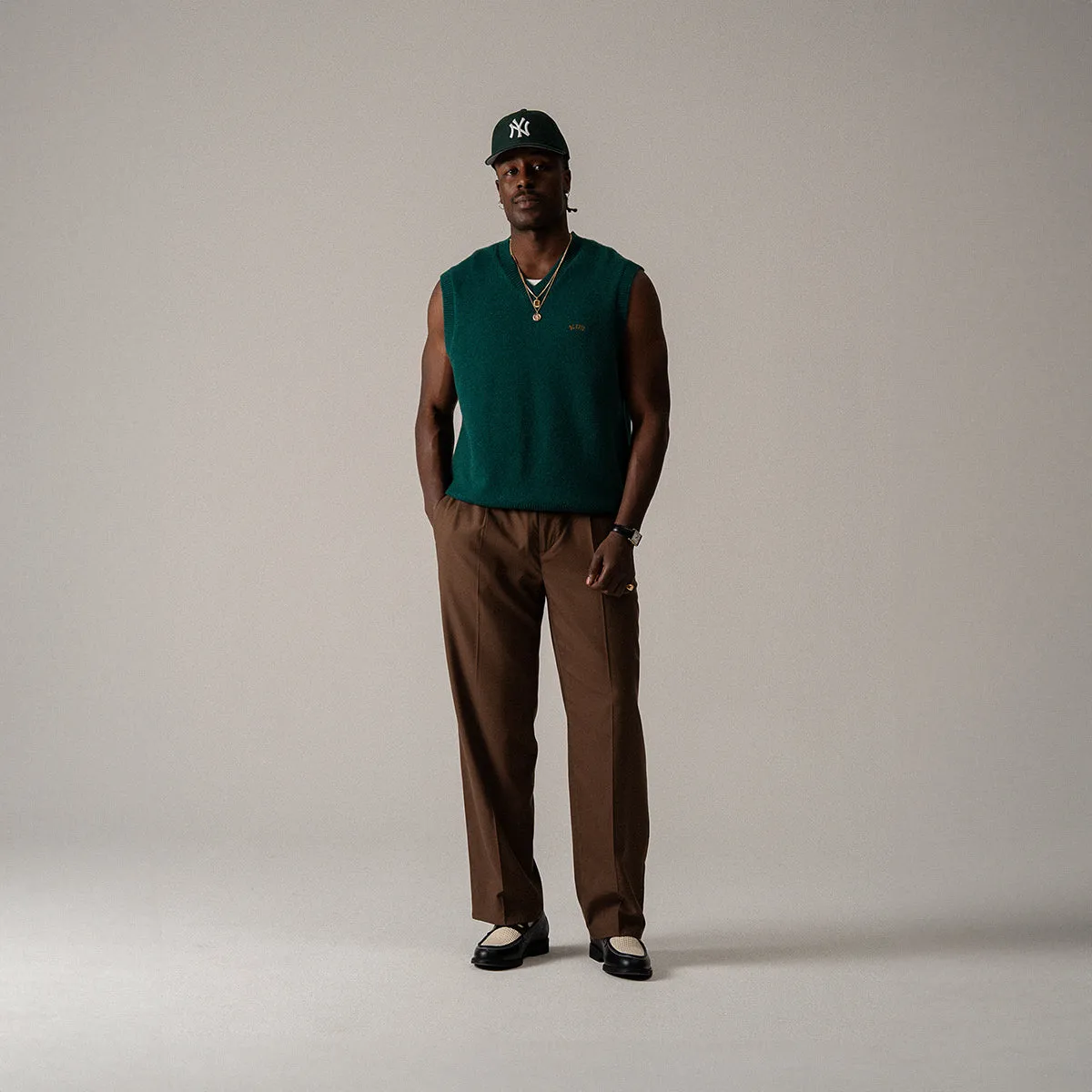 BLKVIS V NECK VEST - HUNTER GREEN sold by BLKVIS product image thumbnail 3