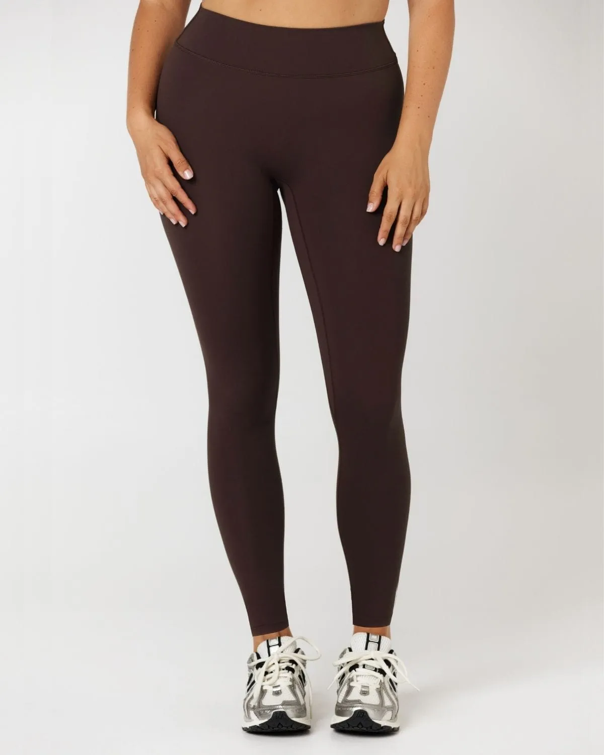 Form Invisible Scrunch Leggings | Espresso sold by CSB product image thumbnail 4