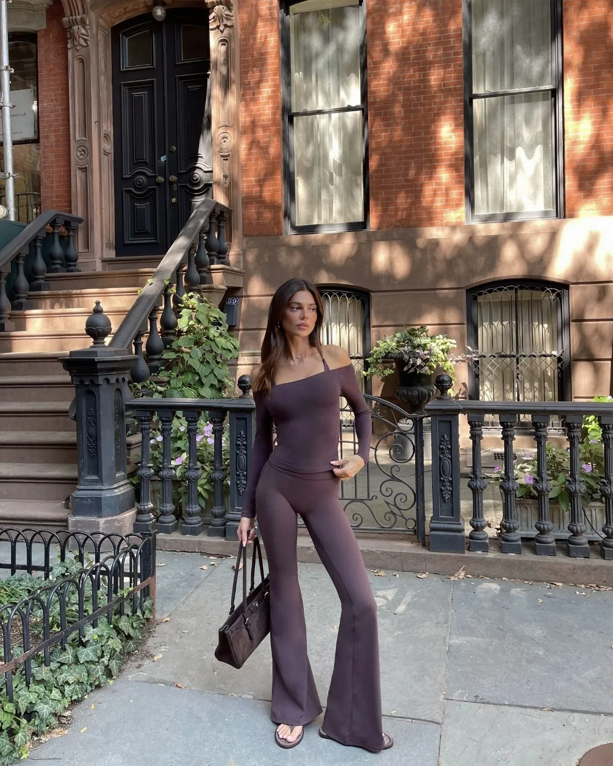 Form Invisible Scrunch Flare Leggings | Espresso sold by CSB product image thumbnail 2