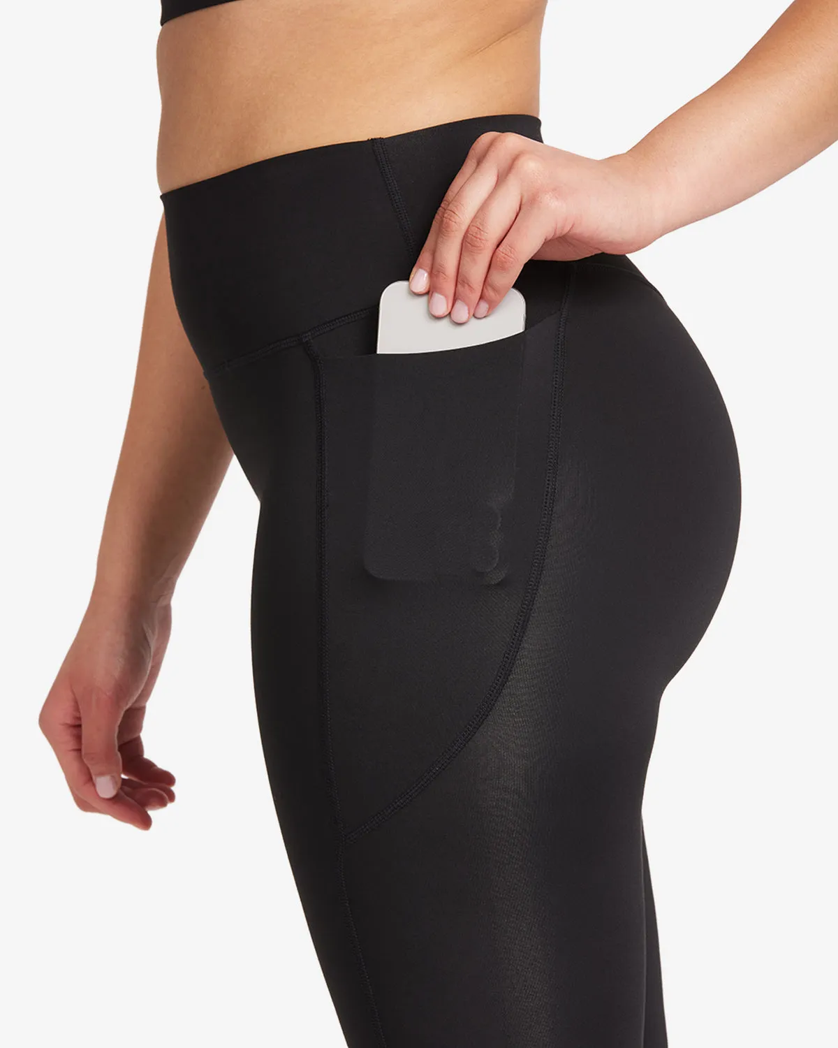 Activluxe Contour Pocket Leggings | Black sold by CSB product image thumbnail 4