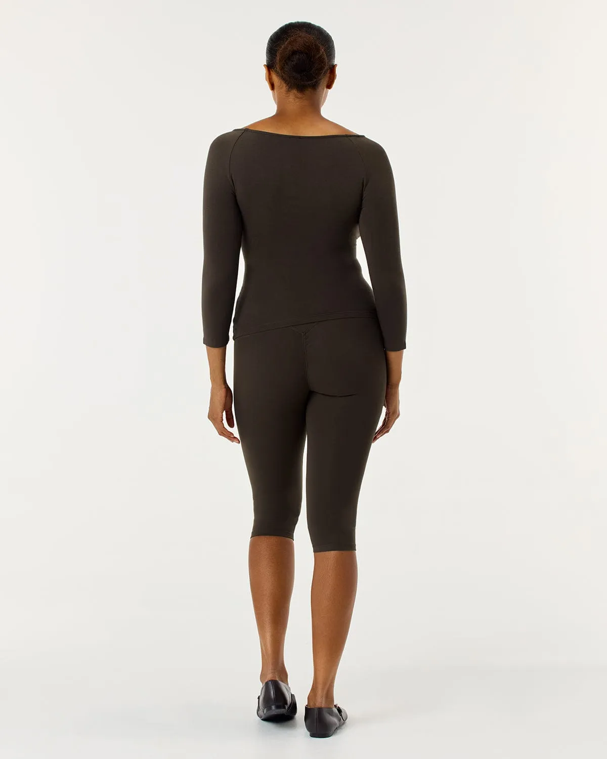 Form Invisible Scrunch Capri Leggings | Dark Chocolate sold by CSB product image thumbnail 5