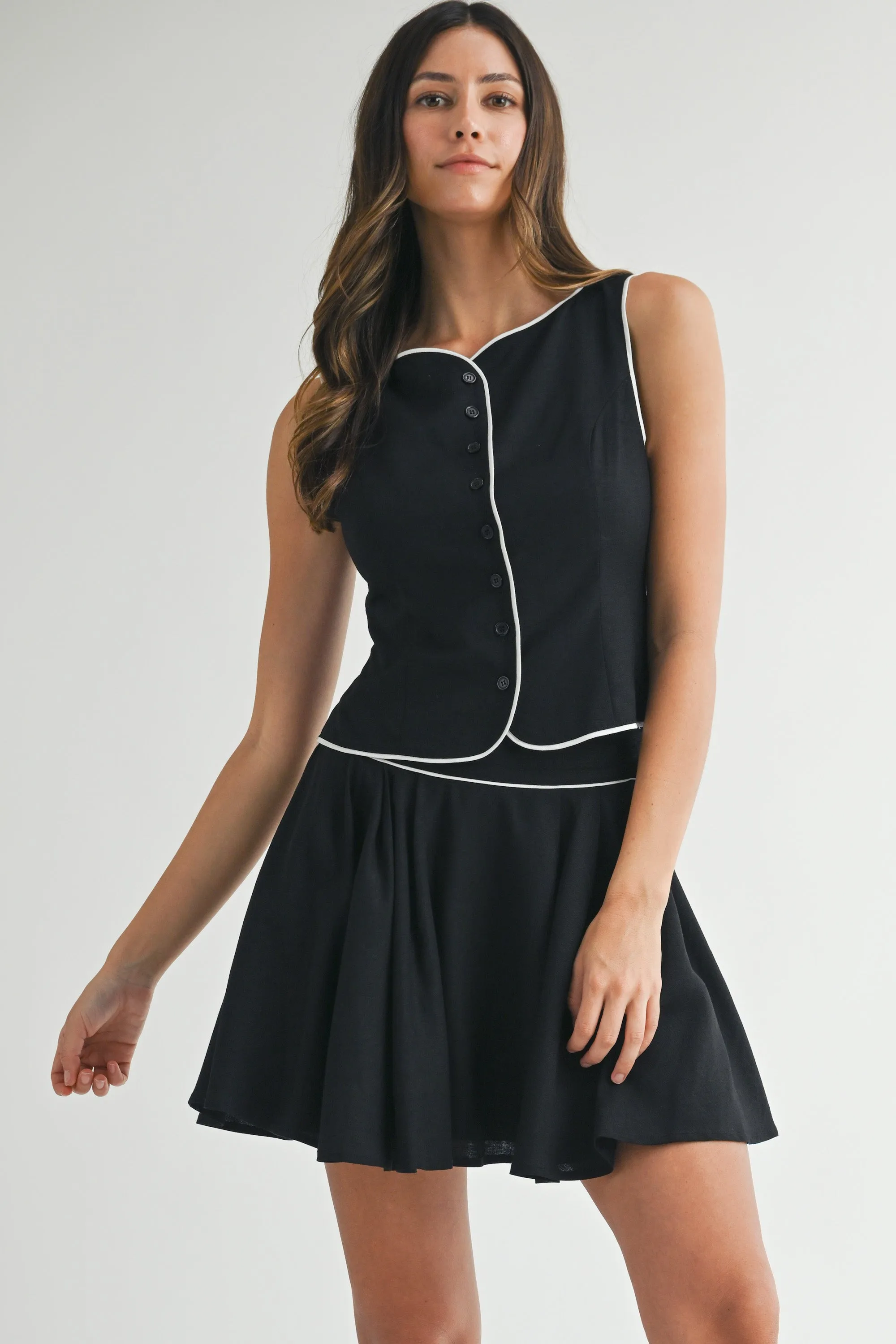 INDIE LINEN VEST WITH PIPING TRIM sold by MABLE product image thumbnail 4