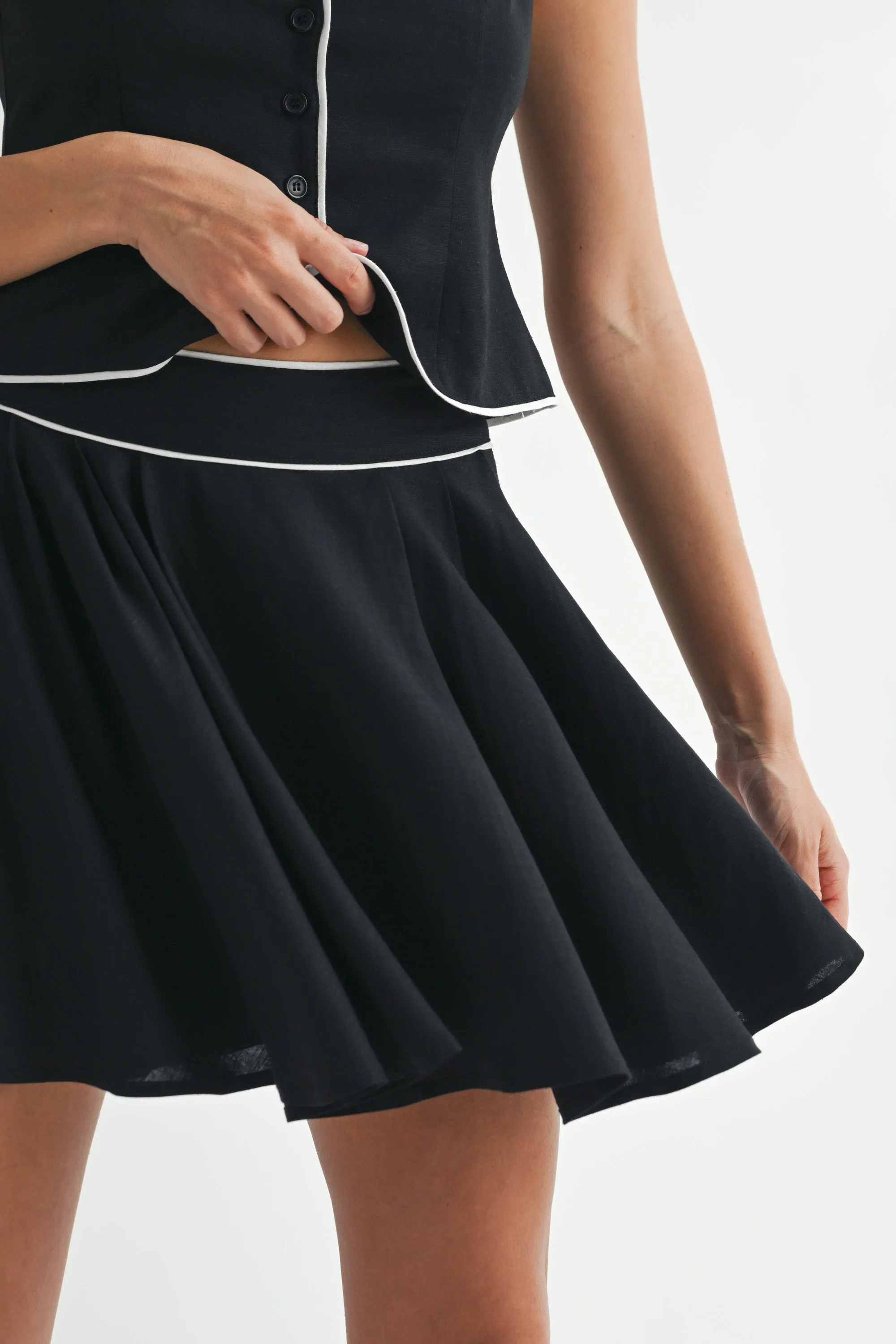 INDIE LINEN VEST WITH PIPING TRIM sold by MABLE product image thumbnail 5