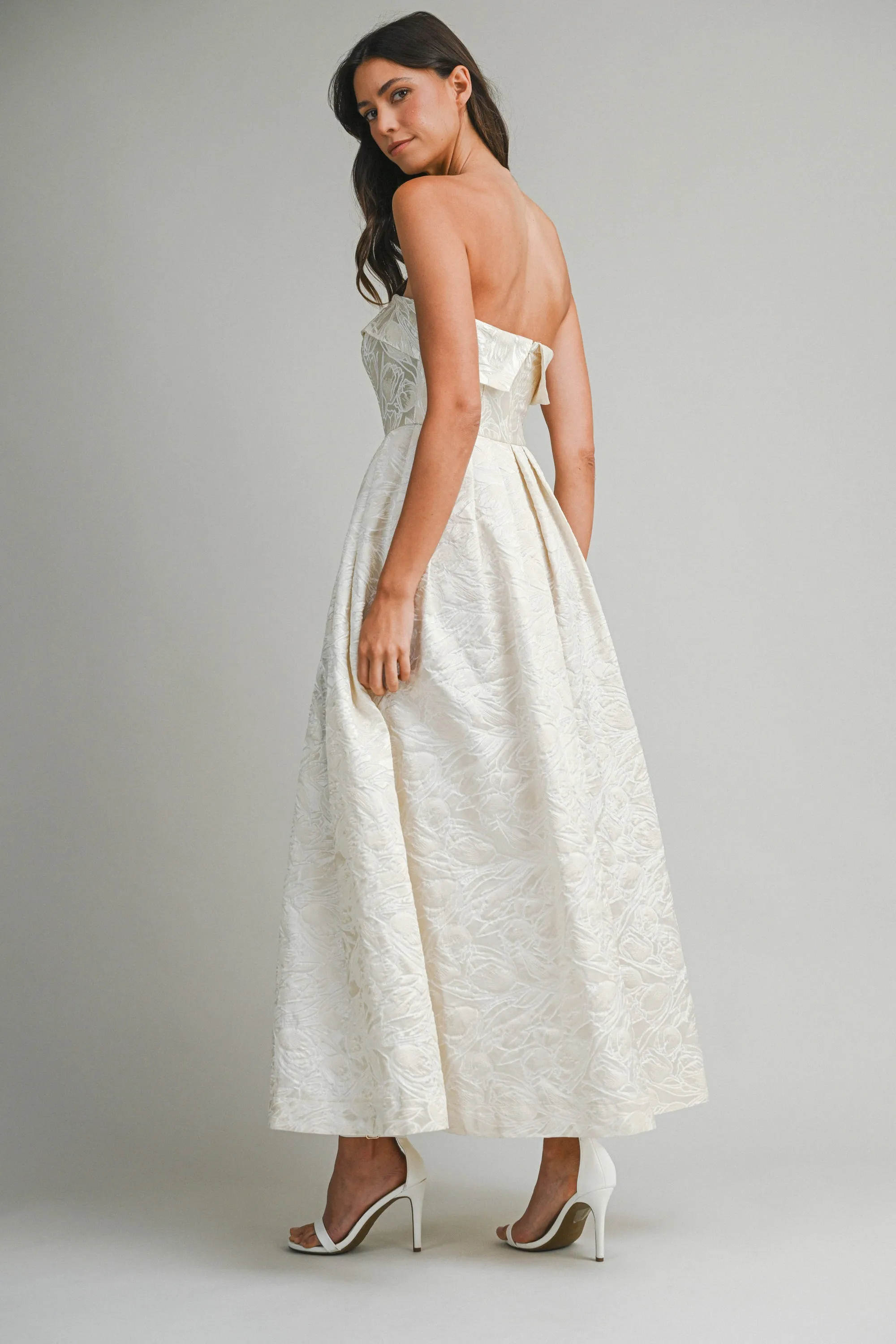 QUINLEY FLORAL JACQUARD TUBE MIDI DRESS sold by MABLE product image thumbnail 3
