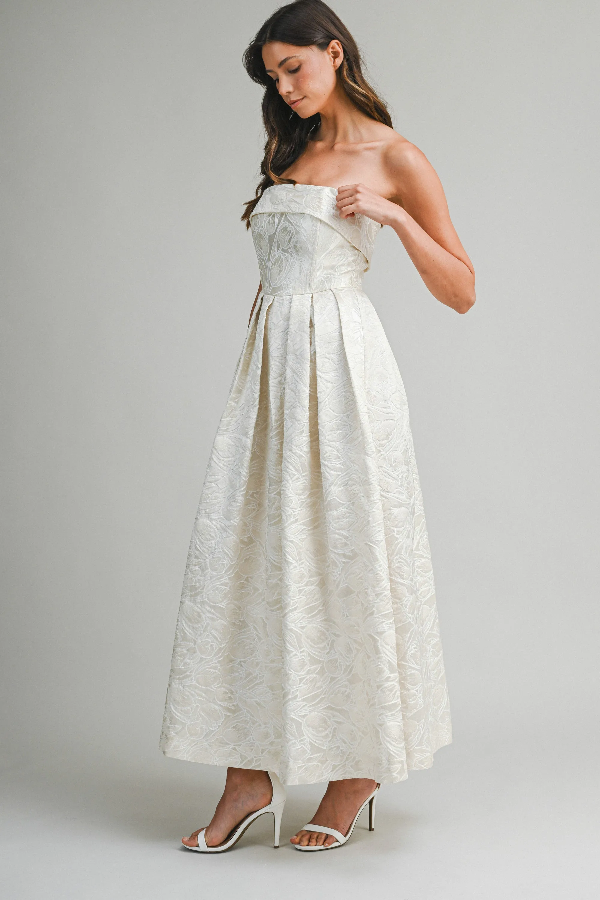 QUINLEY FLORAL JACQUARD TUBE MIDI DRESS sold by MABLE product image thumbnail 2