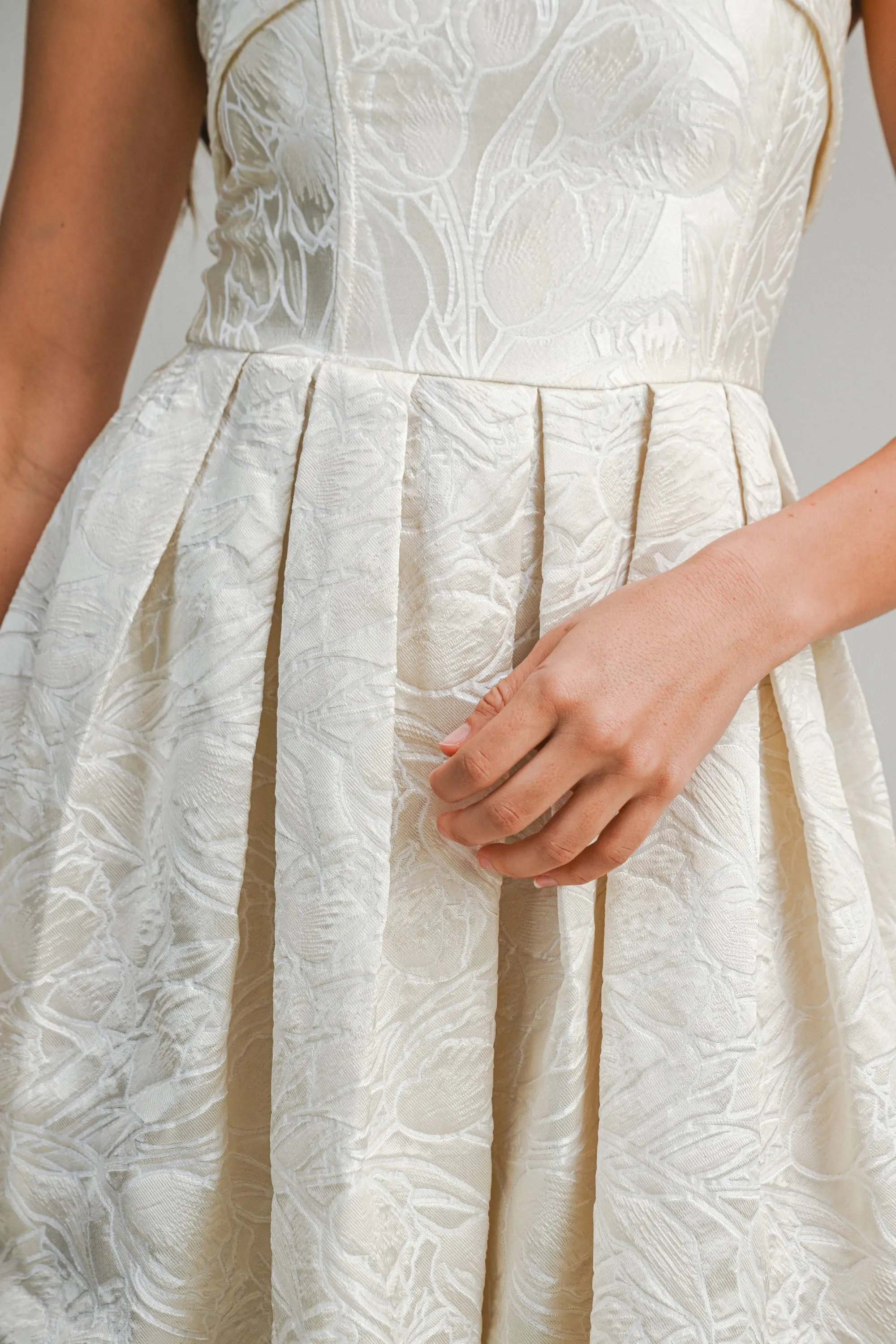 QUINLEY FLORAL JACQUARD TUBE MIDI DRESS sold by MABLE product image thumbnail 5