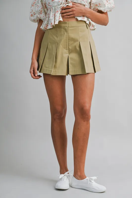 NELLY TWILL PLEATED SHORTS made by MABLE