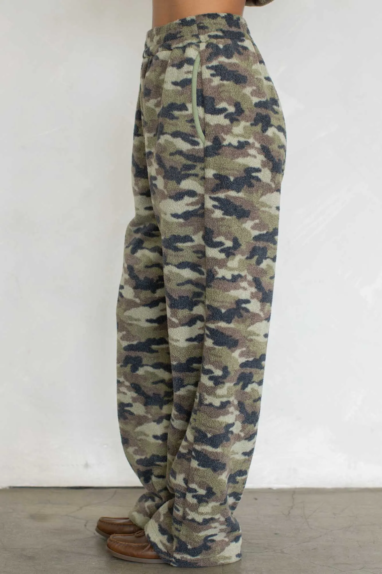PRE-ORDER: Cameron Fleece Pants sold by Things Between product image thumbnail 3